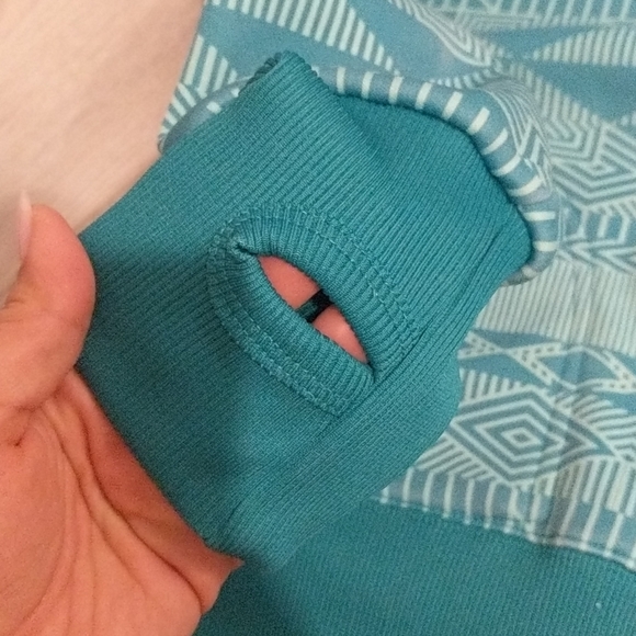 Billabong zip-up hoodie size large - Picture 3 of 6